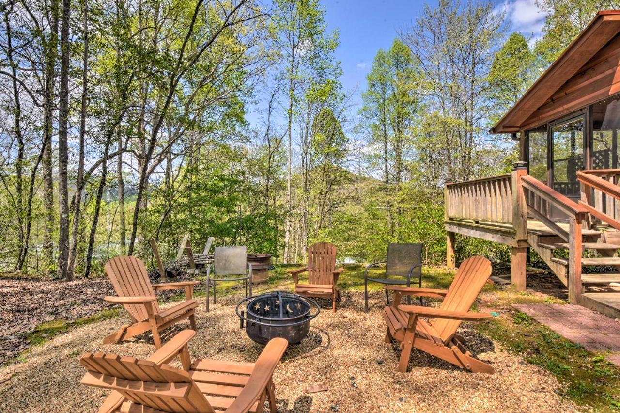 Cozy Hiawassee Cabin With Fire Pit And Mtn Views! Buitenkant foto