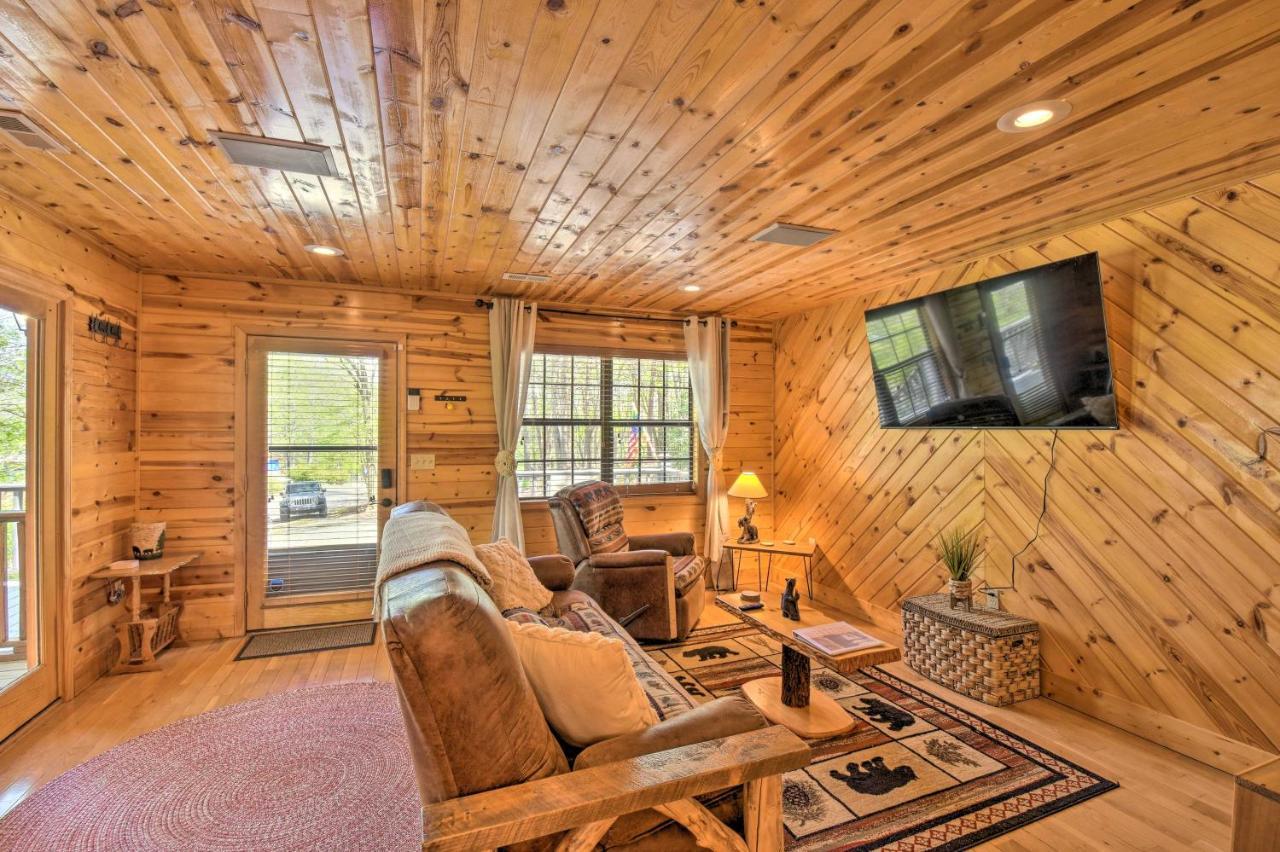 Cozy Hiawassee Cabin With Fire Pit And Mtn Views! Buitenkant foto