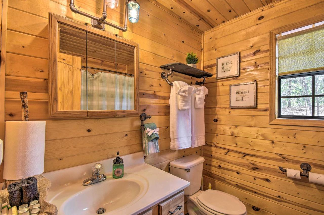 Cozy Hiawassee Cabin With Fire Pit And Mtn Views! Buitenkant foto