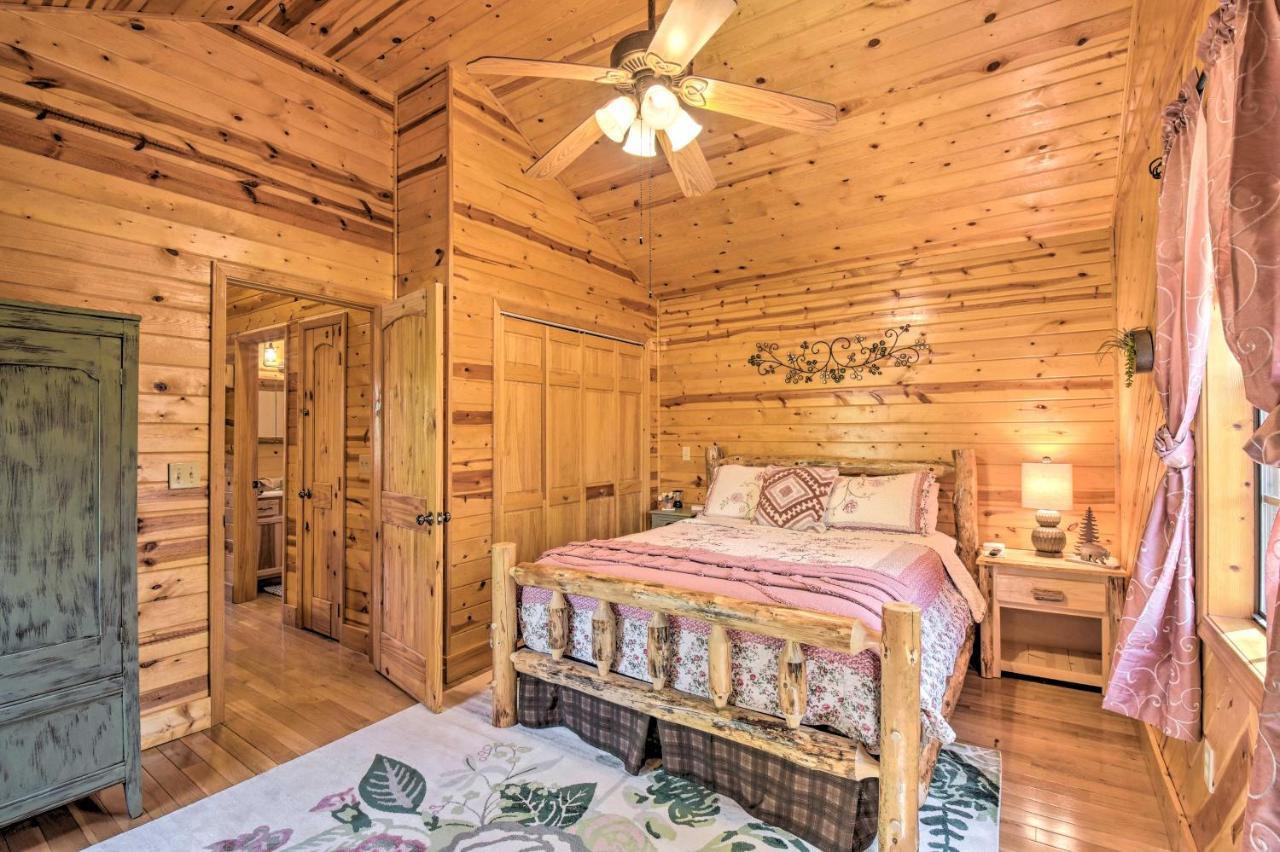 Cozy Hiawassee Cabin With Fire Pit And Mtn Views! Buitenkant foto